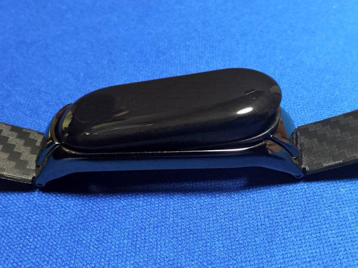 カーボンファイバーのヘアラインと金属が高級感を漂わせるMi bandのバンド #スマートウォッチ #Mi band 3 11 カーボンファイバーのヘアラインと金属が高級感を漂わせるMi bandのバンド #スマートウォッチ #Mi band 3 9