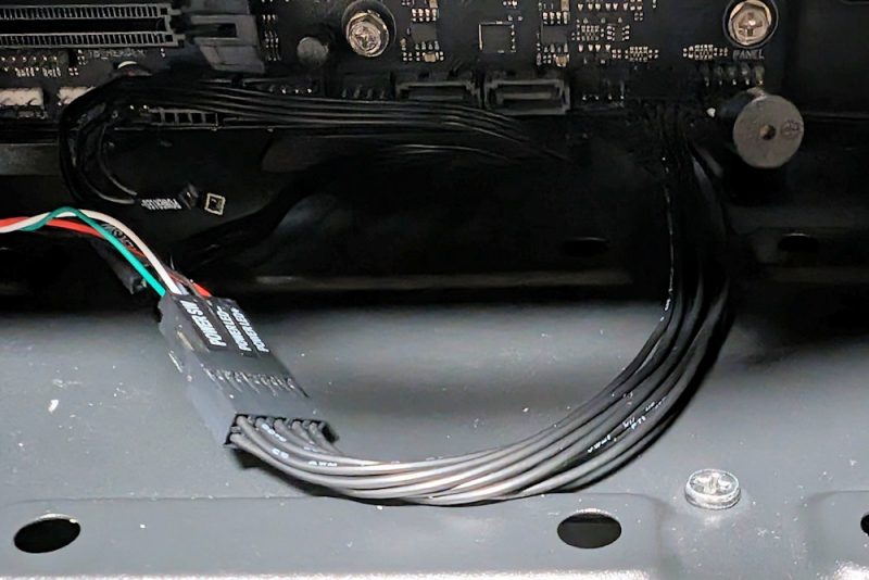デスクトップPCの電源スイッチを手元に伸ばす 32 デスクトップPCの電源スイッチを手元に伸ばす 31